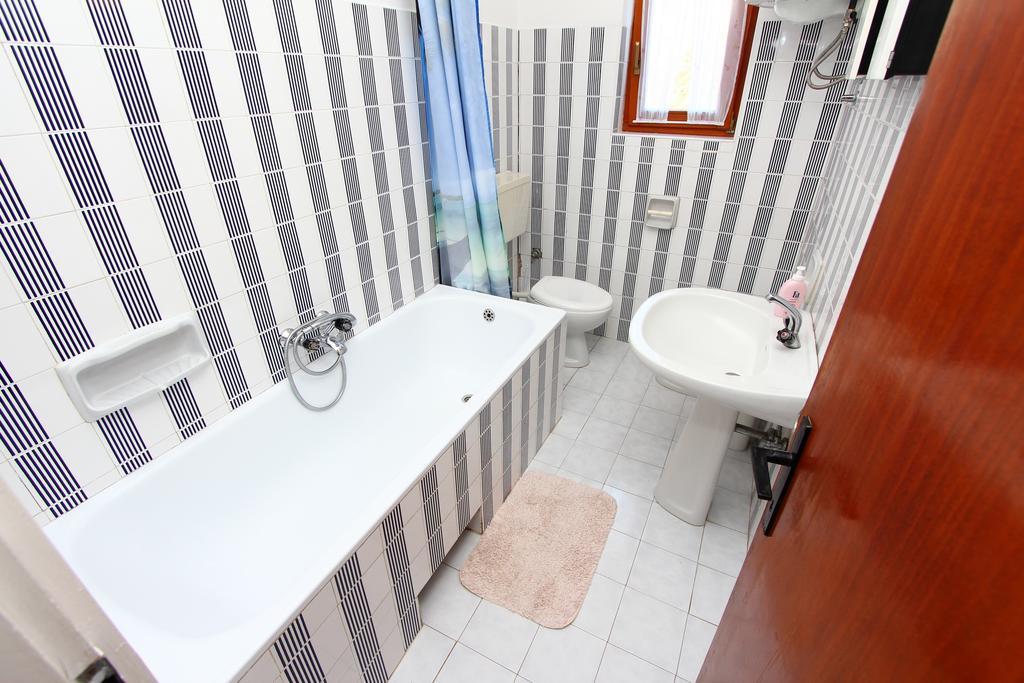 Apartments Antolovic Ровінь Номер фото