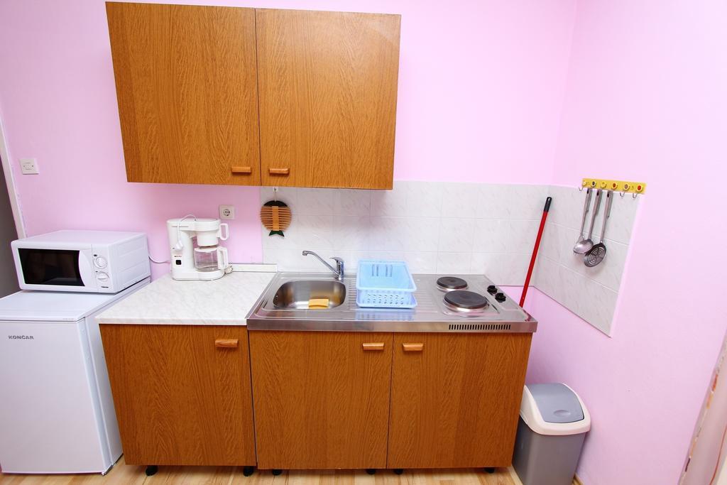 Apartments Antolovic Ровінь Екстер'єр фото
