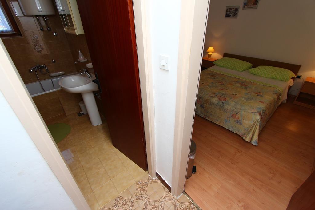 Apartments Antolovic Ровінь Номер фото